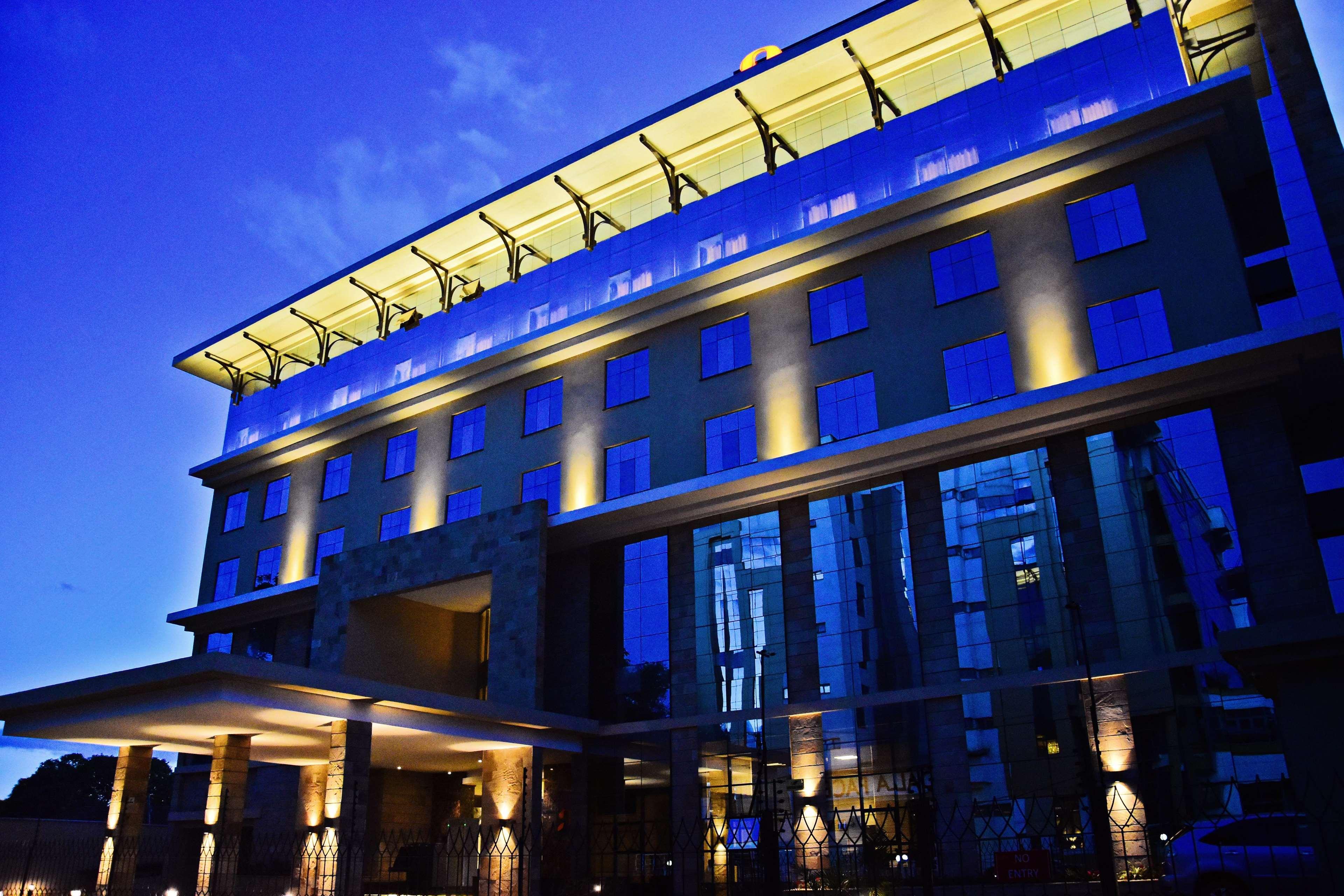 Doubletree By Hilton Nairobi Ξενοδοχείο Εξωτερικό φωτογραφία