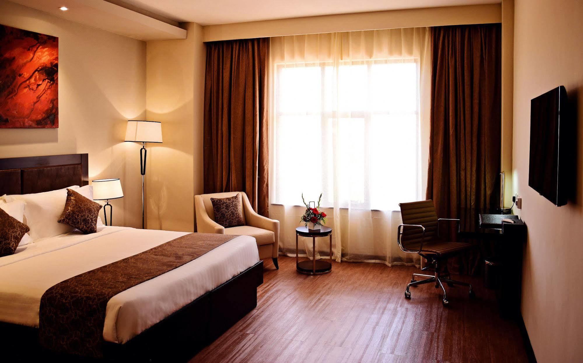 Doubletree By Hilton Nairobi Ξενοδοχείο Εξωτερικό φωτογραφία