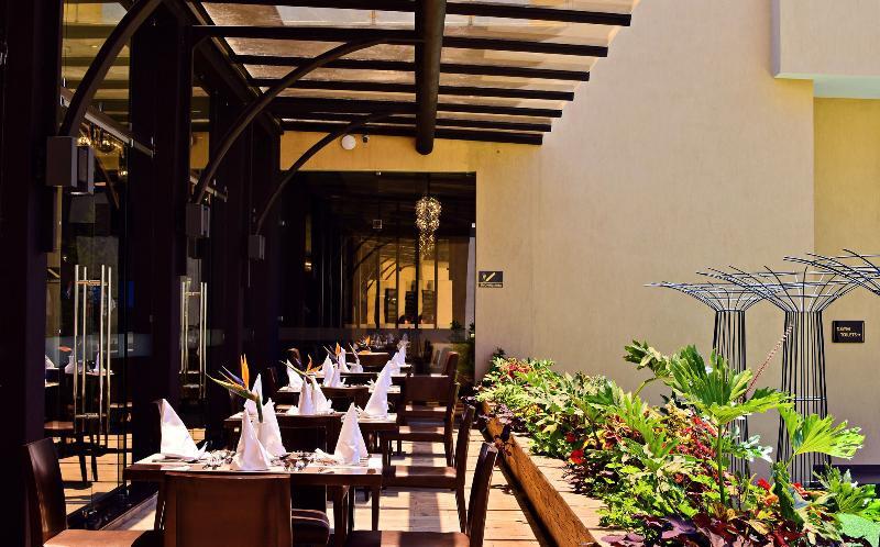 Doubletree By Hilton Nairobi Ξενοδοχείο Εξωτερικό φωτογραφία